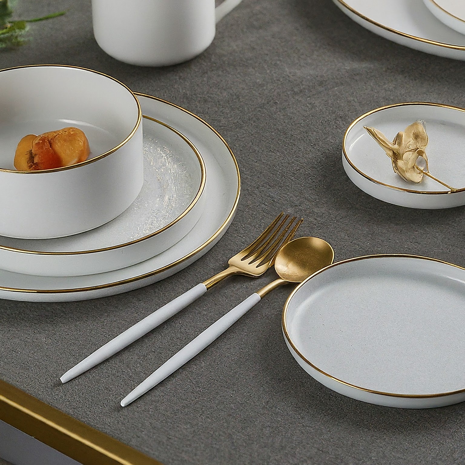 Porceluxe Bestseller Dinnerware Set